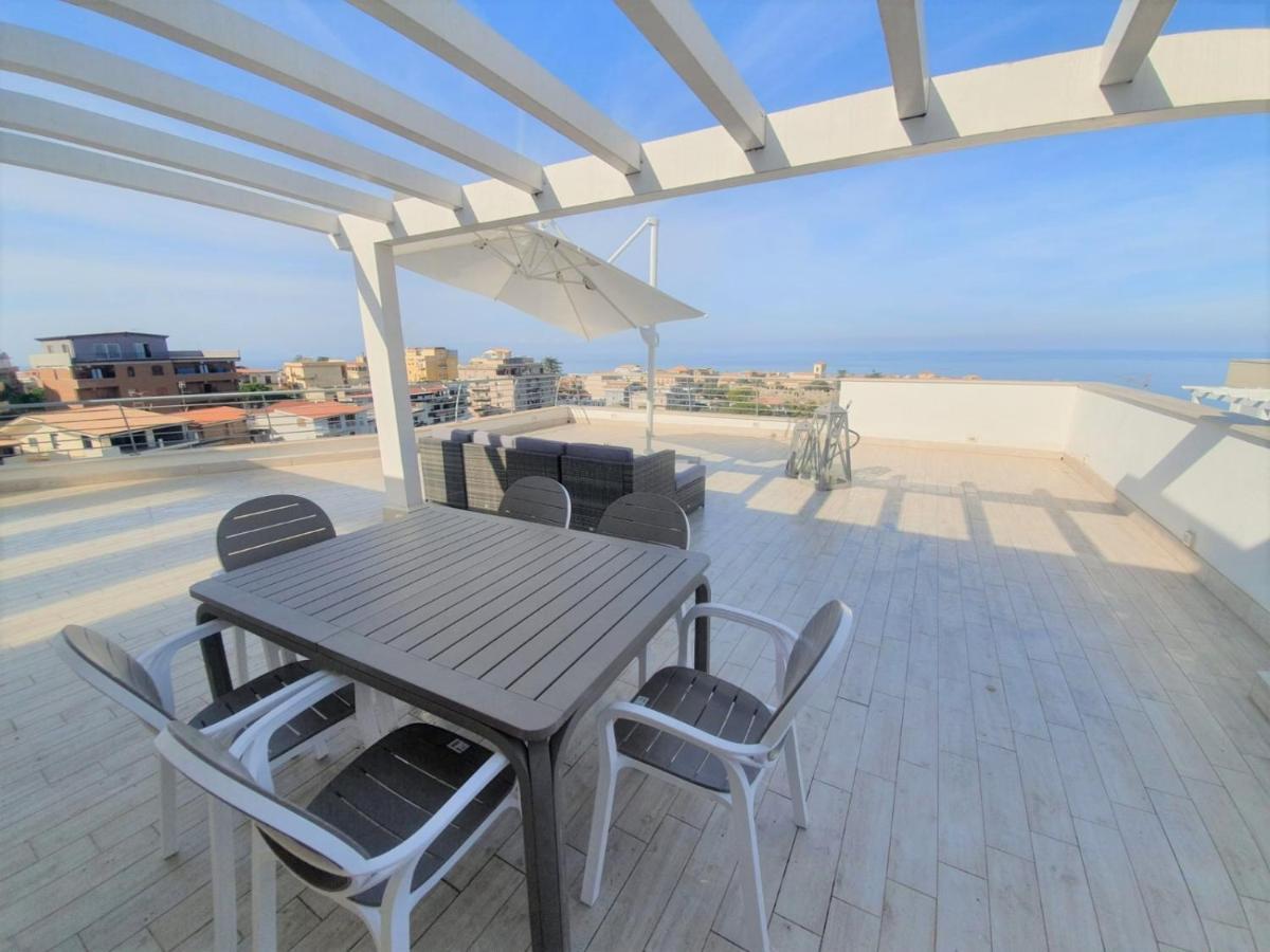 Sapphire Penthouse Leilighet Tropea Eksteriør bilde
