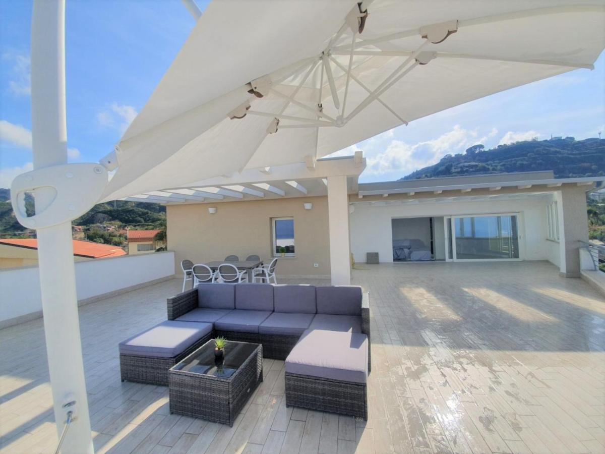 Sapphire Penthouse Leilighet Tropea Eksteriør bilde